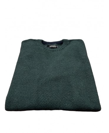 Knitted with embossed design green woolen neckline