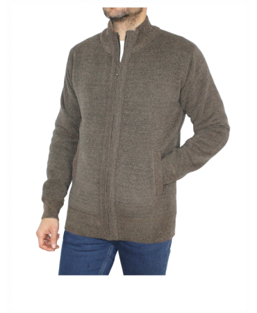 Men's jacket with zipper in brown color and fur inside