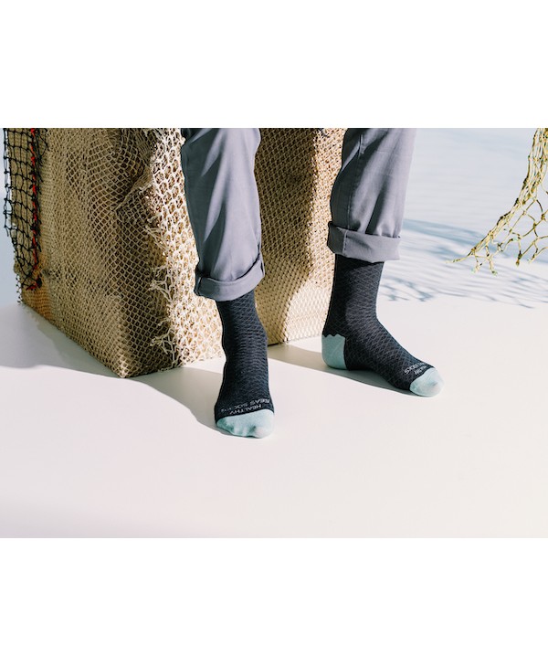 Healthy Seas Socks Grayling in Carbon Base with Gray Mesh-Net Men's Socks