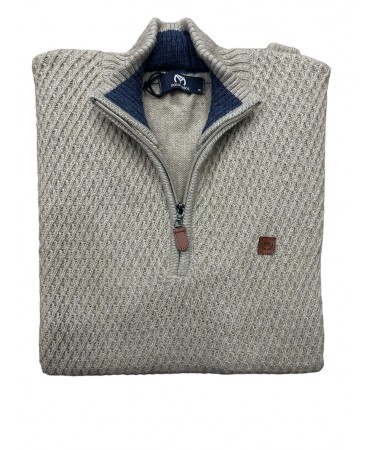 Solid color zip knit with embossed design in beige color