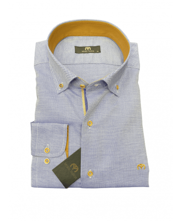Light blue shirt with wooden buttons, inside of the collar and cuff in tampa color as well as inner two-tone rally