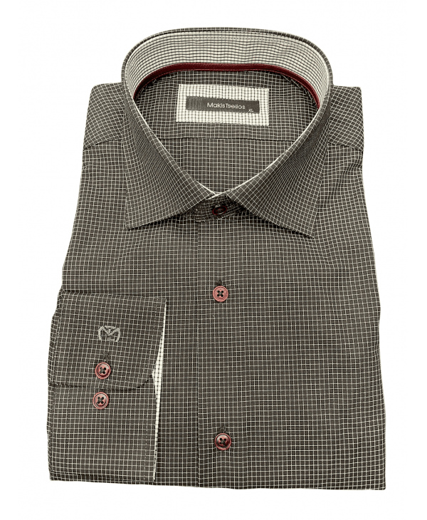 Shirt on a black base with a small white cart and burgundy tress inside the collar OFFERS