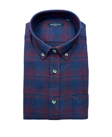 On a red base with blue plaid men's shirt thick comfortable line