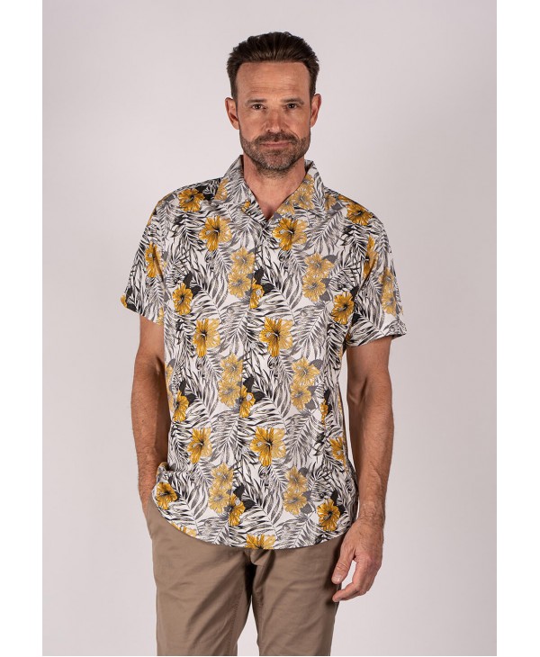 Men's shirt with short sleeves on a white base with yellow flowers PRINTED SHIRT