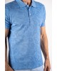 Ανδρική polo μπλούζα σε γαλάζια βάση με σχέδια του δάσους ΠΟΛΟ ΚΟΥΜΠΙ ΚΟΝΤΟ ΜΑΝΙΚΙ